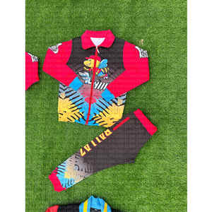 Uniformes personalizados de alta calidad 7V7 Uniformes de fútbol Cómodos uniformes de calidad premium 7V7 Jersey y pantalones cortos sin mangas - Product Image 3