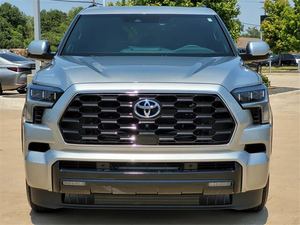 Offre Spéciale : Toyota Sequoia Platinum 4x4 d'occasion 2023 - Prêt à être expédié - Product Image 1
