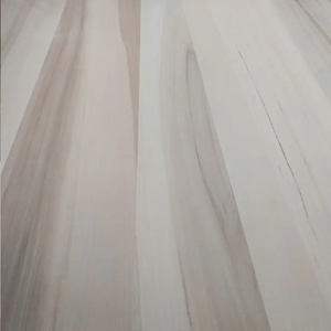 Venta al por mayor de madera de álamo disponible en varios grados para carpinteros, constructores y fabricantes de muebles - Product Image 3