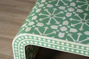 Mesa de Centro Moderna Hecha a Mano con Incrustaciones de Hueso Verde y Blanco con un Patrón Único Decorativo para Interiores Elegantes a Precio de Descuento - Product Image 4