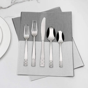 Juego de Cubiertos de Acero Inoxidable Premium, Colección de Utensilios de Cocina Sofisticados, Estilo Espejo, Ecológico para Fiestas Formales - Product Image 4