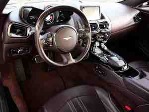 Aston Martin Vantage Coupé RWD 2024, Volante a la Izquierda, Asientos de Cuero, Cámara Trasera, Listo para Conducir - Product Image 3