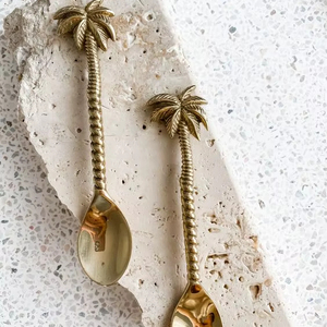 Cuillère en cuivre unique avec mantra religieux et illustration spirituelle But de consommation quotidien au prix le plus bas par CRAFT ZONE EXPORT - Product Image 1