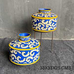 Maceta Cuadrada de Hierro Pintada a Mano de Estilo Chino Tradicional con Características de Drenaje Ecológicas para Uso en Interiores y Salas de Estar - Product Image 4