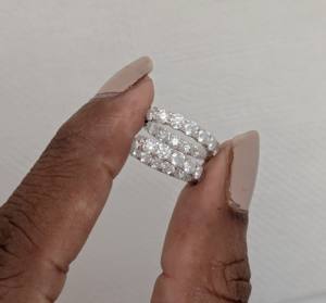 Boucles d'oreilles créoles en or blanc massif 10 carats avec diamant de laboratoire rond de 1,60 carat, cadeau d'anniversaire pour femme, bijoux en or blanc - Product Image 5