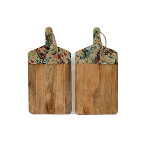 Planche à découper rectangulaire en bois d'acacia de qualité supérieure pour la maison et la vente en gros, design attrayant, fabriquée en Inde - Product Image 3