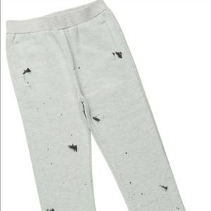 Chándal apilado para niños de alta calidad: conjunto de dos piezas moderno y cómodo para niños y niñas - Product Image 4