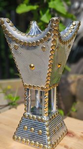 Modern Luxe Aroma Pot Elegant Metal Bukhoor Diffuseur pour la maison et le bureau - Product Image 1