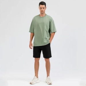 Conjunto corto de verano estampado de 2 piezas informal para hombre, camiseta transpirable y pantalones cortos para las estaciones de verano - Product Image 1