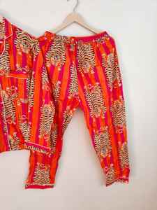 Conjunto de Pijama de Algodón con Estampado Animal Naranja, Cuello en V, Estampado por Serigrafía, para Mujer, Manga Larga, Verano - Product Image 4