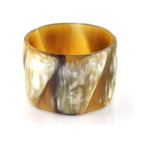 Brazalete de cuerno de búfalo antiguo de alta calidad, joyería de moda para mujer ecológica hecha a mano de La India por Almost Craft - Product Image 1