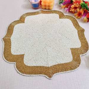 Mantel individual con cuentas - Product Image 1