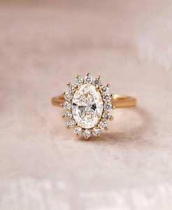14K <b>Gold</b> <b>Vintage</b> Style <b>Ring</b> 2 CTW Oval Cut Lab Grown Diamond Cluster Halo Women's Wedding Engagement <b>Ring</b> VS1 Lab Grown Diamond - Product Image 1