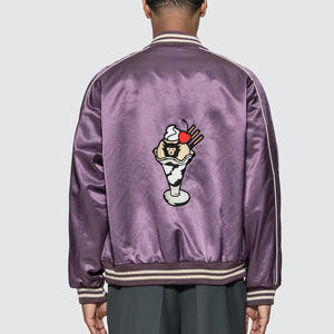 Producto de Venta caliente Chaqueta de satén para hombre para ropa informal Nueva mejor llegada Chaqueta de temporada de invierno de satén de Estilo Vintage para hombres - Product Image 2