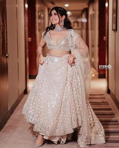 Robe de soirée de mariage Exclusive de haute qualité, couleur blanche, Georgette, miroir en aluminium, travail, Lehenga, Choli, grossiste fournisseur de Surat - Product Image 5