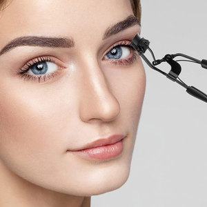 Hot Sale Stainless Steel Custom Made Eyelash Curler Different Color Coating Fine Quality Manicure Use Eye Lash Curler - Product Image 6