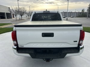 Toyota Tacoma 2WD SR5 d'occasion propre 2023 - Product Image 6