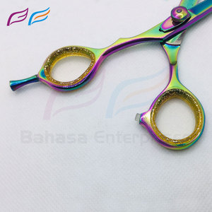 Ciseaux de coiffure multicolores OEM ODM, ciseaux de barbier, ciseaux de coiffure personnalisés en acier inoxydable, ciseaux de salon - Product Image 4