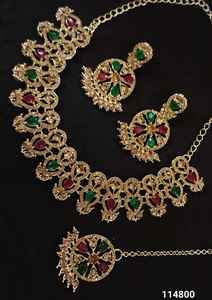 Bijoux indiens forme de fleur plaqué or Motipearl traditionnel Kundan clouté collier ras du cou boucle d'oreille Mangtika ensemble de bijoux - Product Image 3