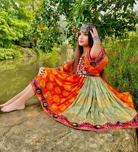 Robe de fête et de mariage afghan en velours afghan fait à la main traditionnel brodé pour femmes robe tribale taille personnalisée robes pour femmes à vendre 109 - Product Image 5