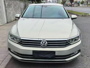 Oferta Especial para Volkswagen Magotan 380TSI Versión de Lujo 2.0T Año 2019, Auto Usado con Poco Kilometraje, Pintura Original, con Informe de Prueba - Product Image 2