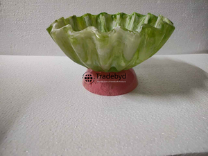 Bol en résine fait à la main par Tradebyd pour les configurations de table à manger de mariage parfait pour les célébrations élégantes - Product Image 6