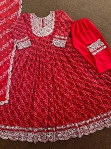 Hermoso Vestido-Parte Inferior Con Dupatta Con Impreso Digital Con Bordado Lentejuelas Trabajo - Product Image 2