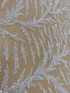 Paillettes de cristal blanches, tissu perlé lourd, robe de mariée en dentelle blanche, fabricant et fournisseur indien - Product Image 4