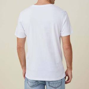 Vente en gros OEM Dernier modèle 100% polyester coton avec logo personnalisé T-shirt col en V pour hommes Vêtements pour hommes T-shirts Qualité supérieure - Product Image 2
