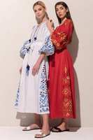 Robes Ukrainiennes Brodées sur Mesure, Élégantes, Col V, Devant Ouvert, Portées avec Ceinture, Vente en Gros Prix Bon Marché OEM Disponible