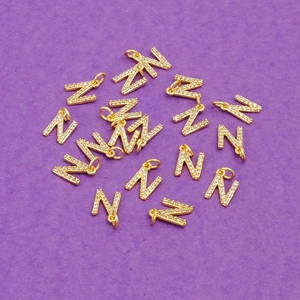 ตัวอักษรและจี้สีทองเงางามสง่างามไมโครปู CZ ตัวอักษรเสน่ห์เครื่องประดับที่สวยงามเครื่องประดับสำหรับสร้อยคอและสร้อยข้อมือ - Product Image 5