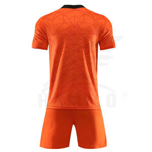 Uniforme de Fútbol Personalizado con Logotipo, Económico, Transpirable, de Manga Corta, 2024, Diseño Personalizado Más Vendido, de Alta Calidad para Hombre - Product Image 2