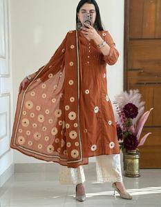 Thobe Musulmán Azul de Alta Calidad para Hombre, Manga Larga, Estilo Étnico Tradicional, Cuello Alto Personalizado, Túnica Estilo Africano, Salwar Kameez - Product Image 4