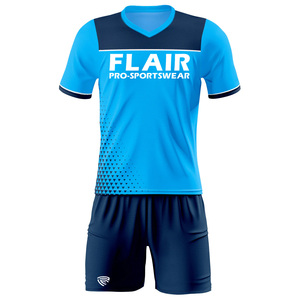 Kits de football rétro conçus sur mesure Uniformes de maillot de football pour enfants de haute qualité pour hommes - Product Image 2