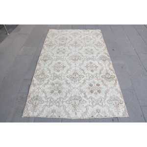 Alfombra Turca Vintage Ecológica de 3.9x6.6 pies, Alfombra Blanca con Diseño de Patchwork, Lana con Base de Látex - Product Image 1