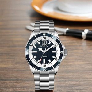 Montre à quartz en silicone durable pour femme conçue pour le confort des affaires Bande en acier inoxydable 22mm Largeur Cadran en cristal Pointeur - Product Image 3