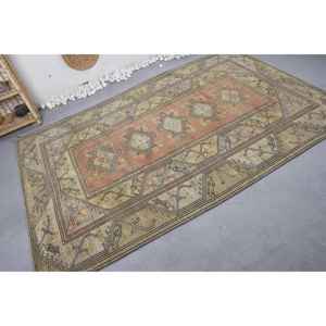 พรมขนสัตว์สีเบจสีส้มวินเทจ5'1 "x 8 'ทำด้วยมือสไตล์ทาบริซขนาดใหญ่ออกแบบปะต่อยางหลังสำหรับวัยรุ่น - Product Image 2