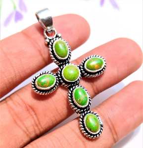 Pendentif croix plate oxydée fait main avec pierre précieuse turquoise verte, plaqué rhodium/or, argent sterling 925, croix naturelle unique - Product Image 2