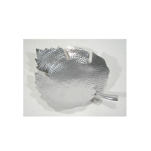 Assiette décorative de service de <span class=keywords><strong>snack</strong></span> et de nourriture en métal argenté à pointe martelée - Product Image 6