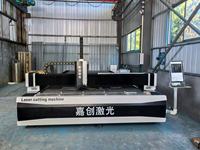 Mesin Pemotong Laser Hoysook Harga Kompetitif 6000W Kepala Pemotong Laser Fokus Otomatis Mesin Pemotong Laser Serat CNC untuk Logam