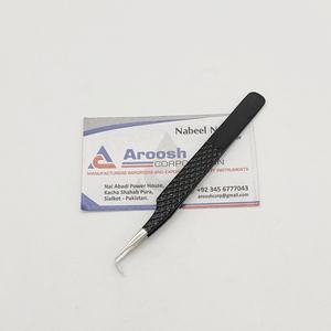 Pinzas para Pestañas Profesionales de Acero Inoxidable con Recubrimiento Negro Brillante de 90 Grados, Logotipo Personalizado, Sostenibles - Product Image 4