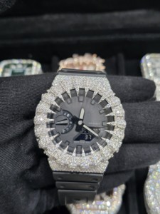 Luxury Business Watch VVS1 Moissanite Quartz with Iced Out Glass Dial and Alloy Band 12mm Thickness Hip-Hop and Sporty Style - Product Image 4