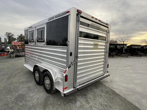 Remorque pour chevaux à deux couchages, à 3 roues, à essieu tandem, pour le transport de bétail, pour les expositions équestres - Product Image 2