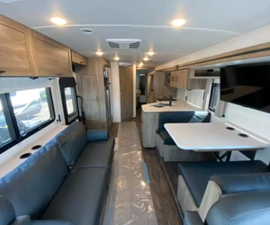 2020 2022 2023 2025 2024 Winnebago S-u-n-s-t-a-r 31B Rvs Camper Motorhomes Travel Trailer - Product Image 3