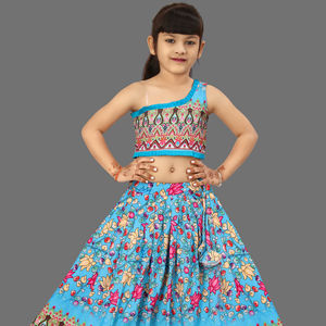 ชุดเลเฮนกาโชลีลายดอกไม้สีน้ำเงินสำหรับเด็กผู้หญิง แบรนด์โชรยัม แฟชั่น ชุดแบบไหล่เดียว สไตล์ชาติพันธุ์อินเดีย สำหรับงานปาร์ตี้แบบดั้งเดิม - Product Image 1