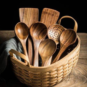 Ensemble de 10 pièces en bois naturel Ustensiles de cuisine antiadhésifs Spatules en teck Ustensiles de cuisine en bois Cuillères en bois par glowin fashion - Product Image 6
