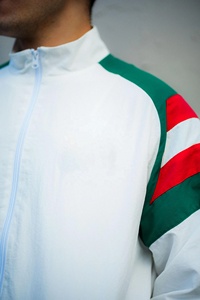 Venta al por mayor de nylon impermeable al aire libre Street Wear ligero cortavientos chaqueta a prueba de viento para los hombres - Product Image 6