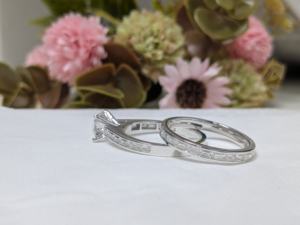 Lurba Jewels - Anillo de Compromiso de Moissanita con Corte Brillante de 2.20 Ct, Anillo de Boda con Engaste de Puntas, Oro Blanco Sólido de 10K, Lujo Cristiano - Product Image 2