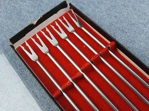 ชุดส้อมเครื่องเงินสแตนเลส6ชิ้นมีดีไซน์ทันสมัยเหมาะสำหรับงานแต่งงานเครื่องใช้บนโต๊ะอาหารของใช้ในครัว - Product Image 4