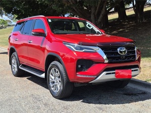 ÚLTIMO MODELO: <span class=keywords><strong>Toyota</strong></span> <span class=keywords><strong>Fortuner</strong></span> Limited 2.8DT 6AT 4WD SUV 2022 Usado, Limpio. Envío a Todo el Mundo. - Product Image 1